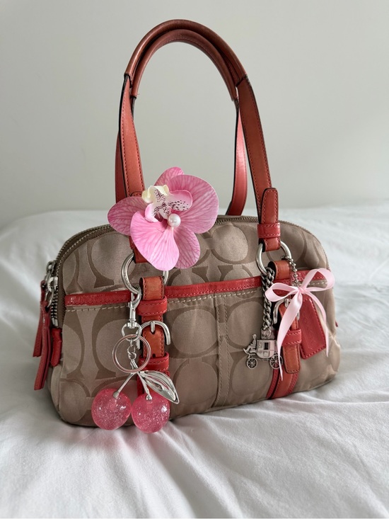 Coach Handbags - 🩷 vintage Coach Bonnie Shoulder Bag